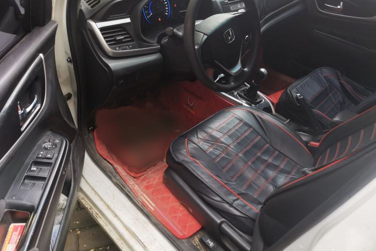 Used Honda Crider 2013 1.8L manual Comfort version Interior 3