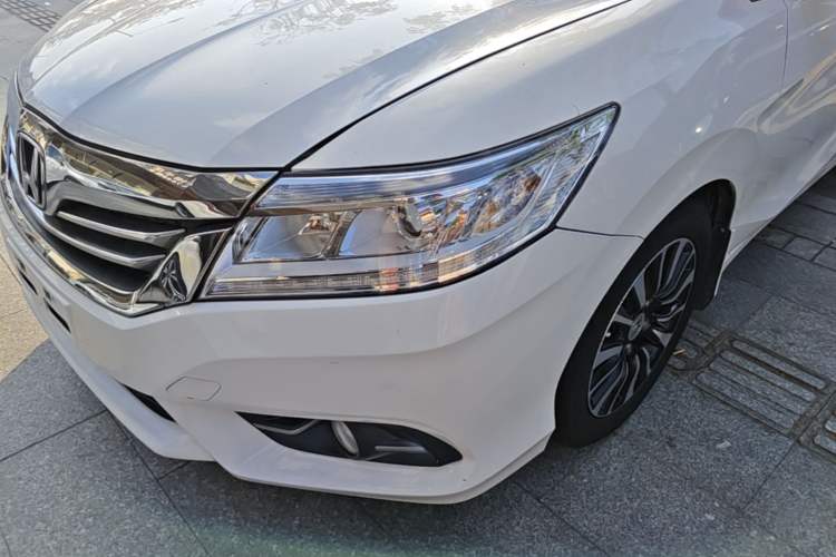 Used Honda Crider 2013 1.8L automatic luxury edition Left Front Headlight