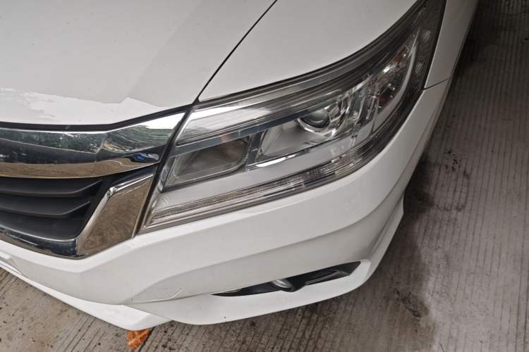 Used Honda Crider 2013 1.8L automatic luxury edition Left Front Headlight