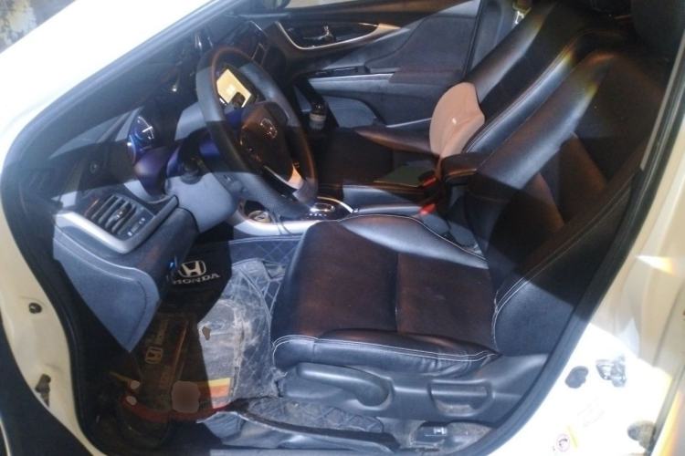 Used Honda Crider 2013 1.8L automatic luxury edition Left Front Seat