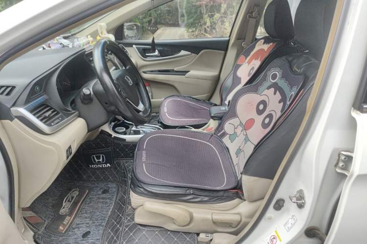 Used Honda Crider 2013 1.8L automatic luxury edition Left Front Seat