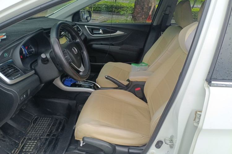 Used Honda Crider 2013 1.8L automatic luxury edition Left Front Seat