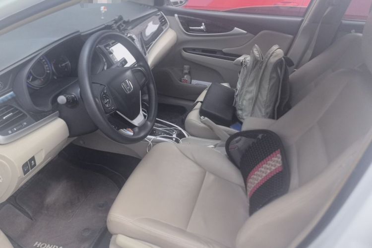 Used Honda Crider 2013 1.8L automatic luxury edition Left Front Seat