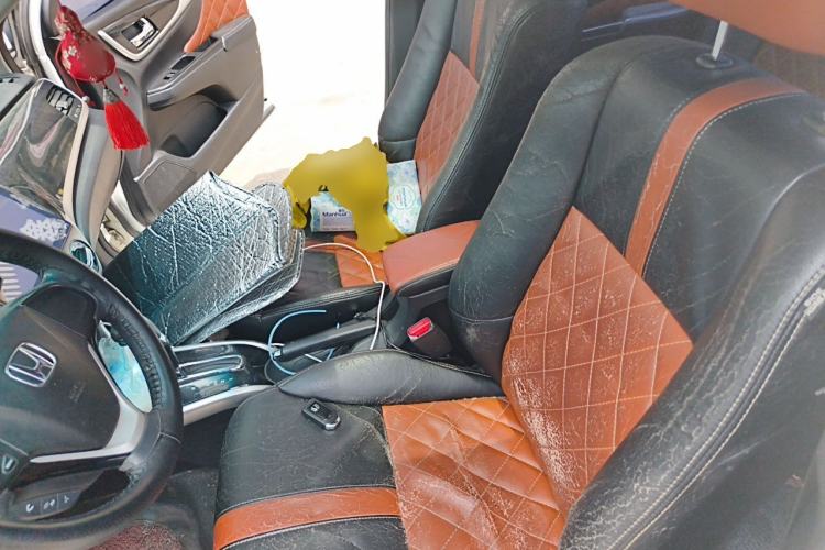 Used Honda Crider 2013 1.8L automatic luxury edition Left Front Seat
