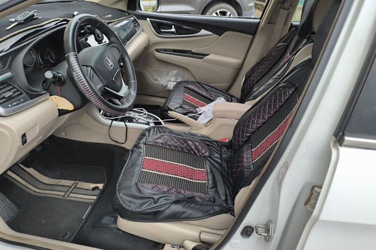 Used Honda Crider 2013 1.8L automatic comfort version Left Front Seat
