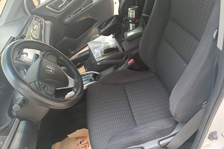 Used Honda Crider 2013 1.8L automatic luxury edition Left Front Seat