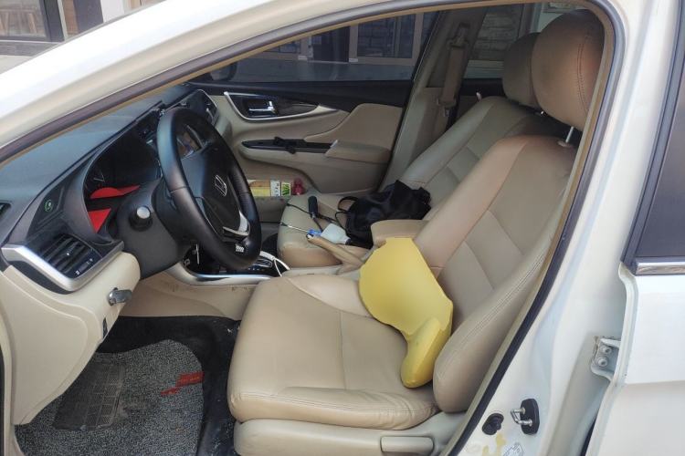 Used Honda Crider 2013 1.8L automatic comfort version Left Front Seat