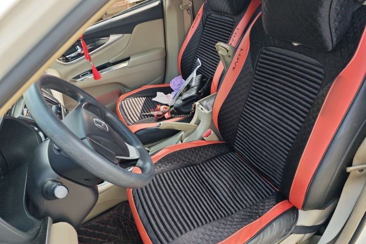Used Honda Crider 2013 1.8L automatic comfort version Left Front Seat