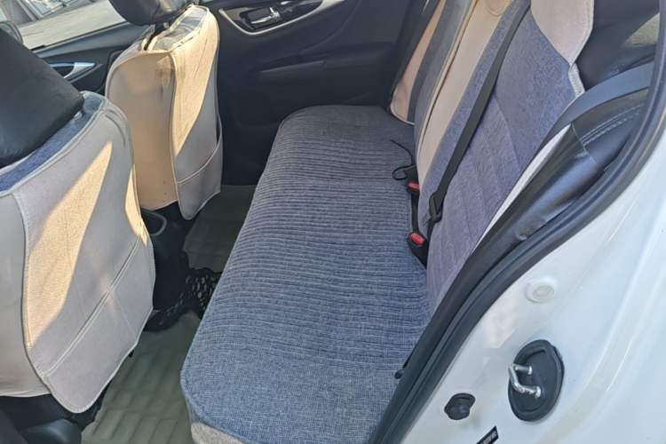 Used Honda Crider 2013 1.8L automatic luxury edition Left Rear Seat