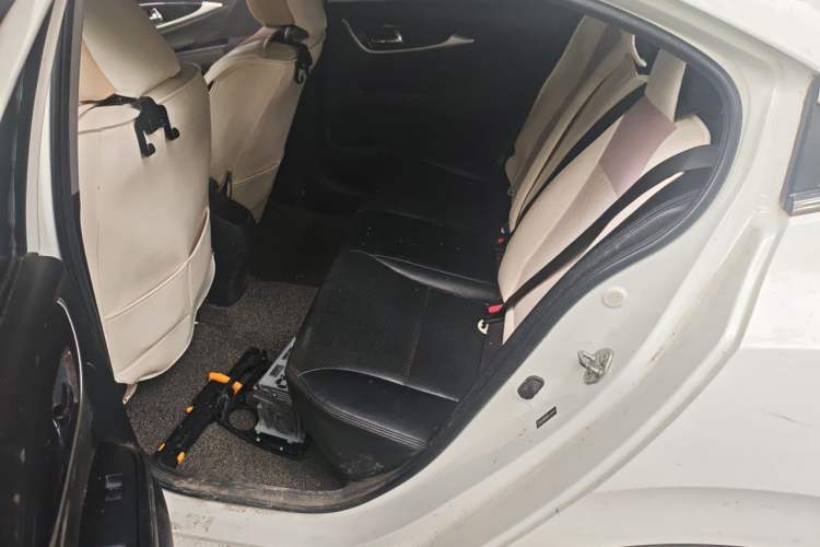 Used Honda Crider 2013 1.8L automatic luxury edition Left Rear Seat
