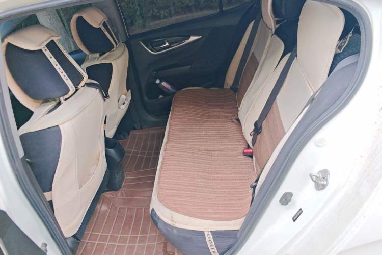 Used Honda Crider 2013 1.8L automatic luxury edition Left Rear Seat