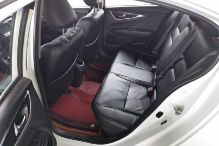 Used Honda Crider 2013 1.8L automatic luxury edition Left Rear Seat