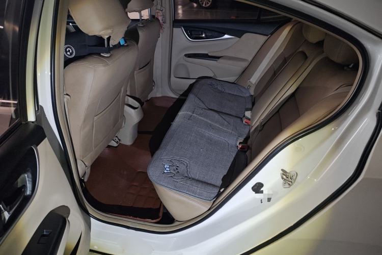 Used Honda Crider 2013 1.8L automatic luxury edition Left Rear Seat