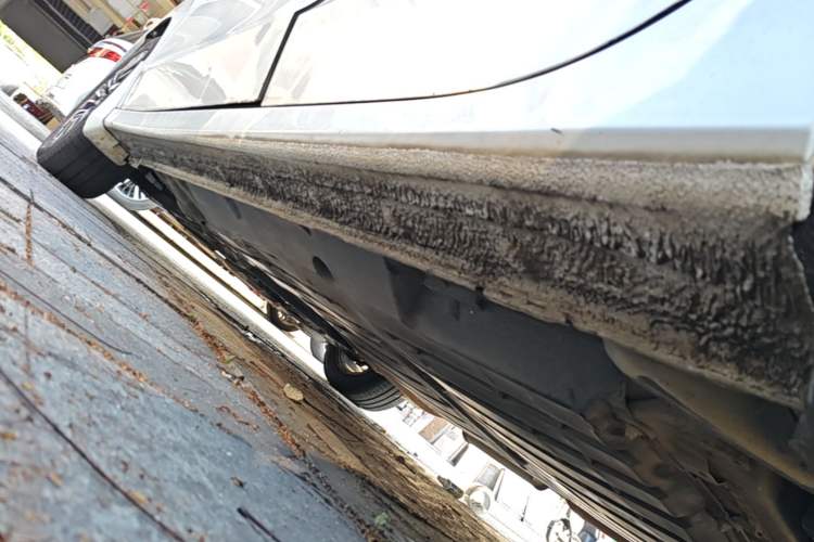 Used Honda Crider 2013 1.8L automatic luxury edition Left Side Sill