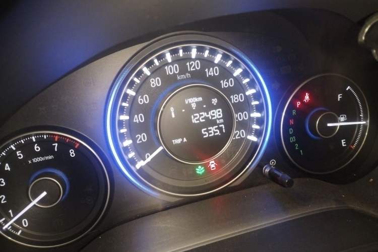 Used Honda Crider 2013 1.8L automatic luxury edition Odometer Close Up