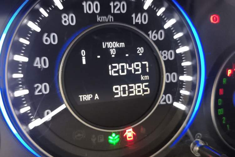 Used Honda Crider 2013 1.8L automatic comfort version Odometer Close Up