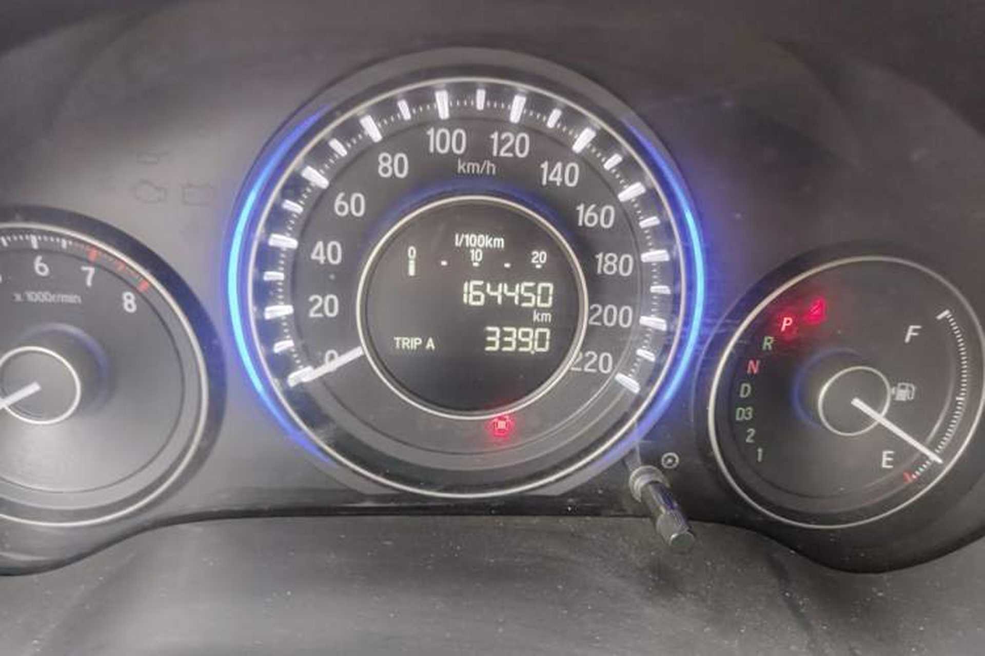 Used Honda Crider 2013 1.8L automatic luxury edition Odometer Close Up