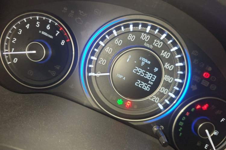 Used Honda Crider 2013 1.8L automatic luxury edition Odometer Close Up