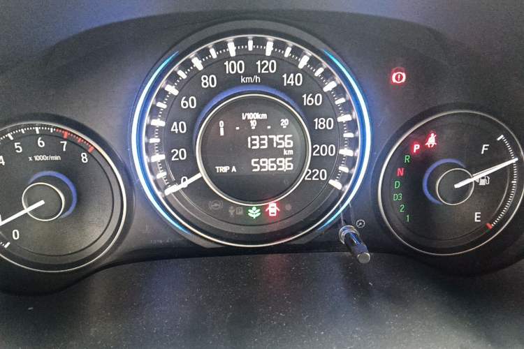 Used Honda Crider 2013 1.8L automatic luxury edition Odometer Close Up