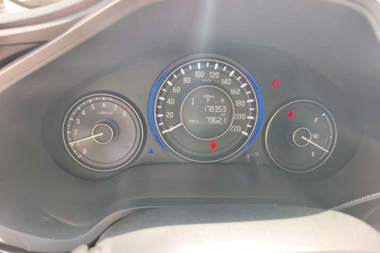 Used Honda Crider 2013 1.8L manual Comfort version Odometer Close Up