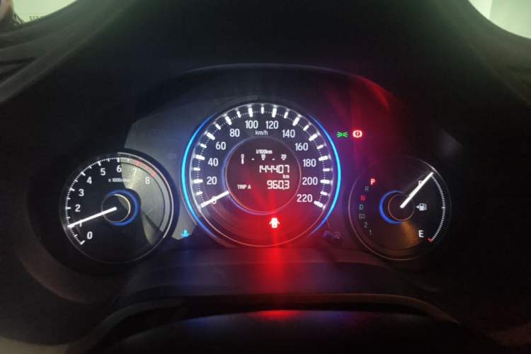 Used Honda Crider 2013 1.8L automatic luxury edition Odometer Close Up