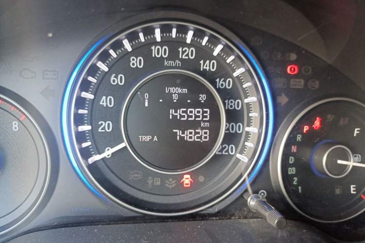 Used Honda Crider 2013 1.8L automatic comfort version Odometer Close Up