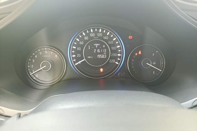 Used Honda Crider 2013 1.8L automatic luxury edition Odometer Close Up