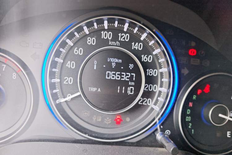 Used Honda Crider 2013 1.8L automatic luxury edition Odometer Close Up