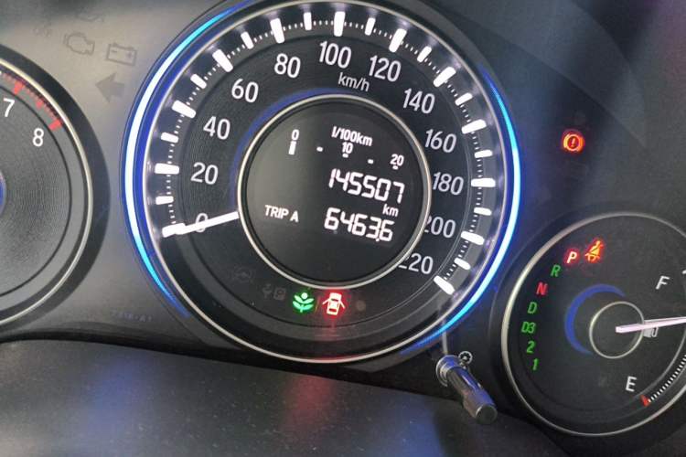 Used Honda Crider 2013 1.8L automatic luxury edition Odometer Close Up
