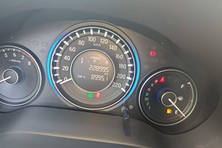 Used Honda Crider 2013 1.8L automatic comfort version Odometer Close Up