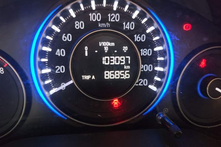 Used Honda Crider 2013 1.8L manual Comfort version Odometer Close Up