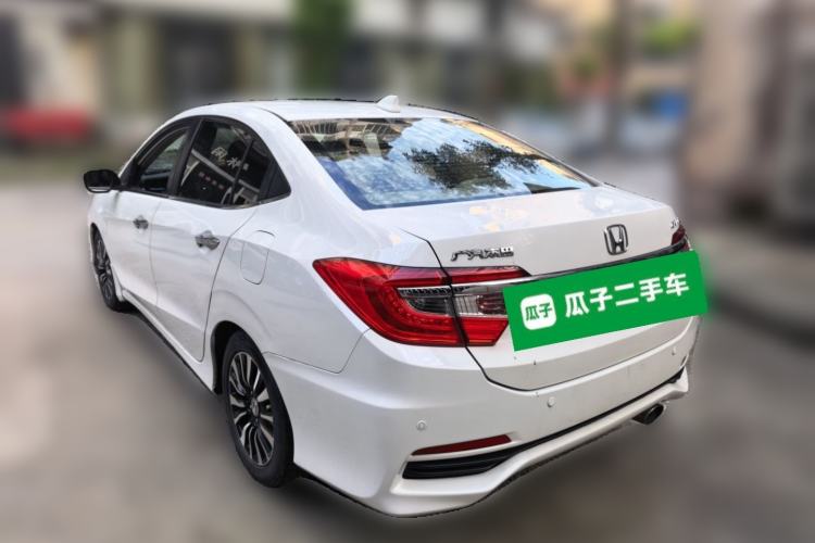 Used Honda Crider 2013 1.8L automatic luxury edition Rear Left 45 Deg