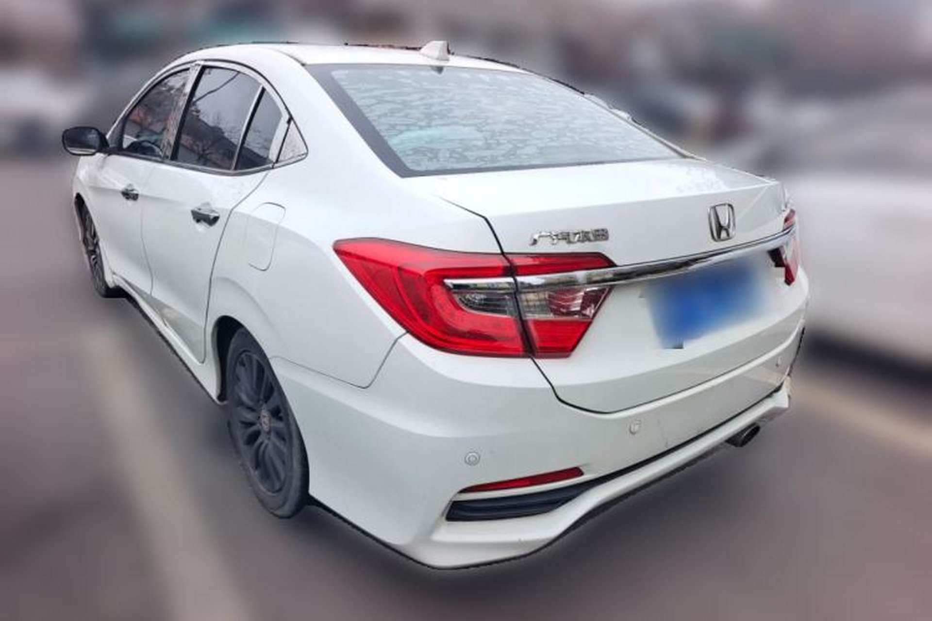 Used Honda Crider 2013 1.8L automatic luxury edition Rear Left 45 Deg