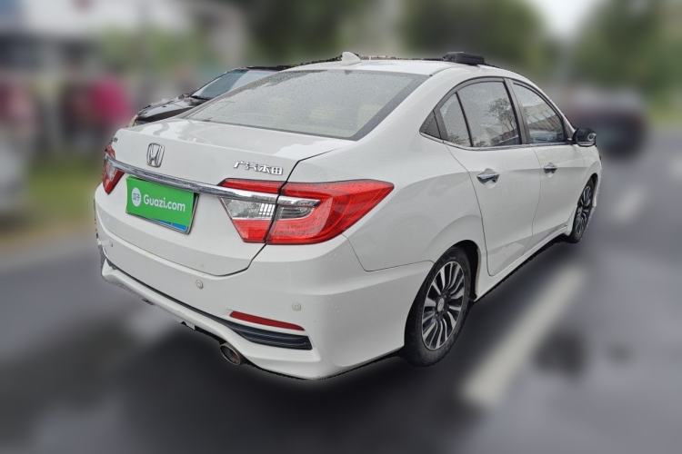 Used Honda Crider 2013 1.8L automatic luxury edition Rear Right 45 Deg