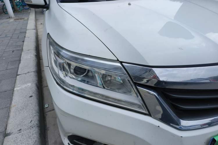 Used Honda Crider 2013 1.8L automatic luxury edition Right Front Headlight