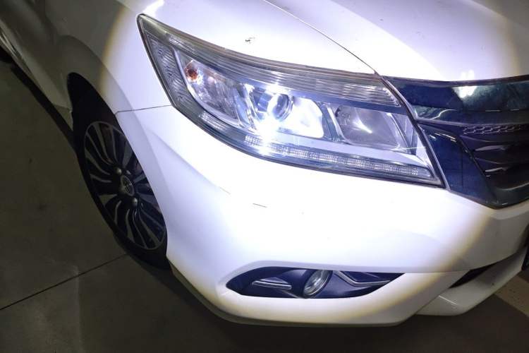 Used Honda Crider 2013 1.8L manual Comfort version Right Front Headlight