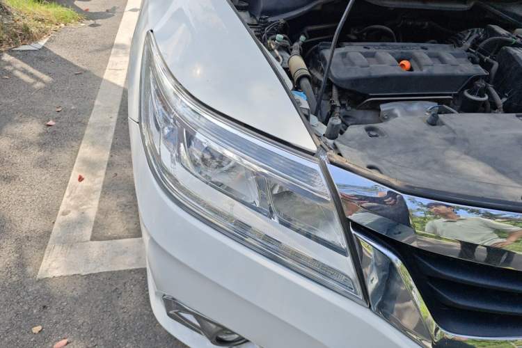 Used Honda Crider 2013 1.8L automatic comfort version Right Front Headlight