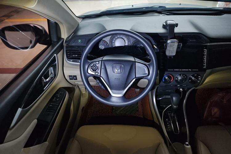 Used Honda Crider 2013 1.8L automatic luxury edition Steering Wheel