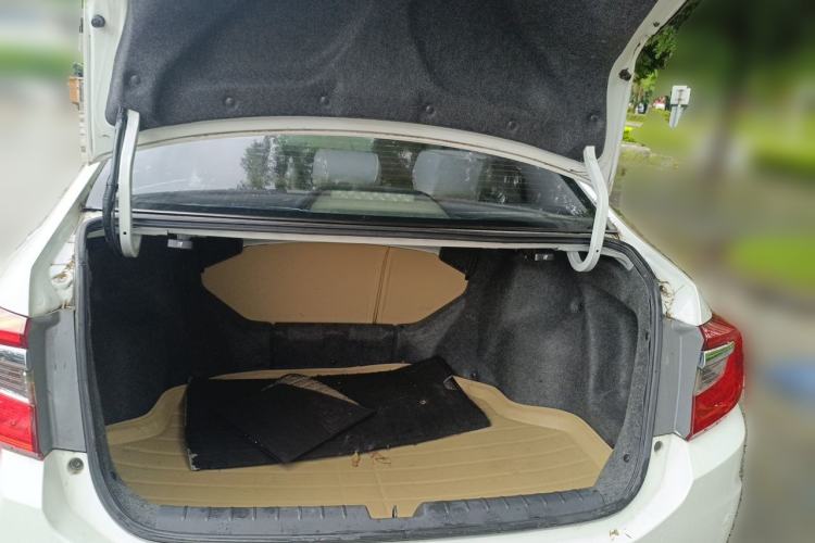 Used Honda Crider 2013 1.8L automatic luxury edition Trunk