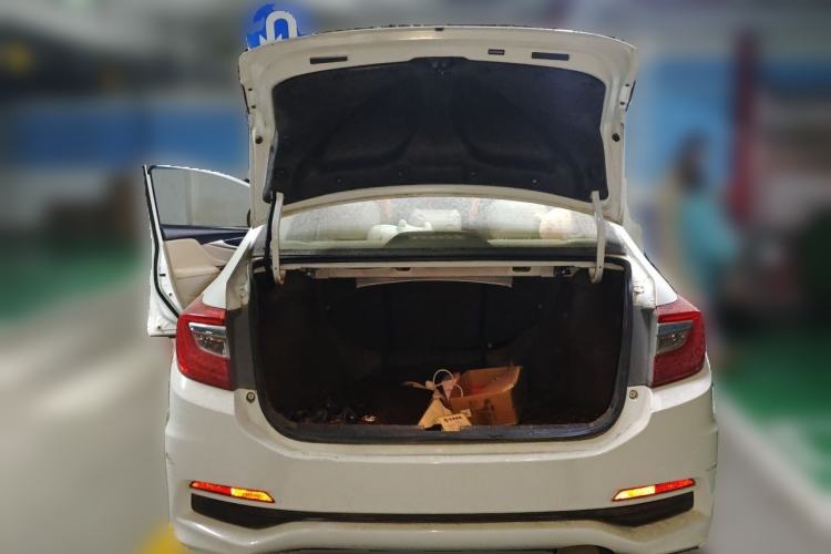 Used Honda Crider 2013 1.8L automatic comfort version Trunk