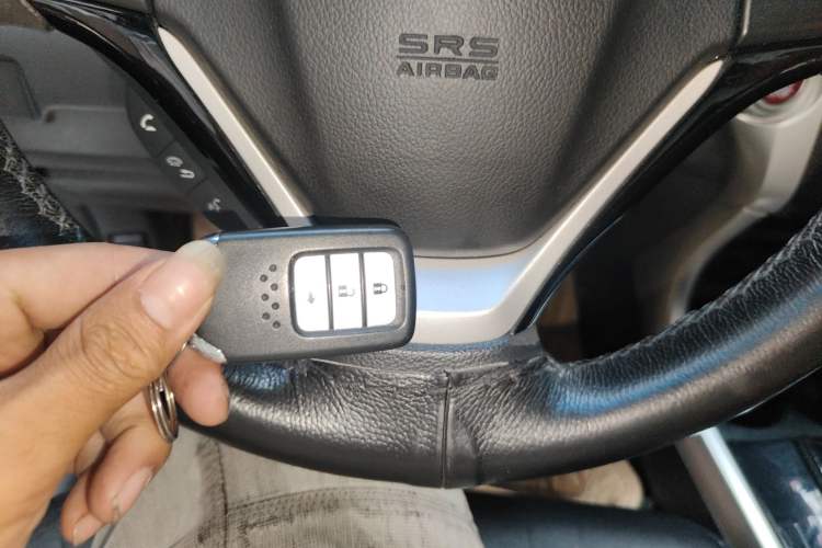 Used Honda Crider 2013 1.8L automatic luxury edition Vehicle Key