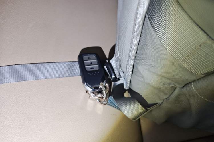 Used Honda Crider 2013 1.8L automatic luxury edition Vehicle Key