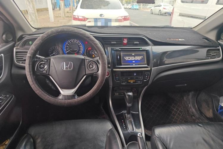 Used Honda Crider 2013 1.8L automatic flagship version Center Console