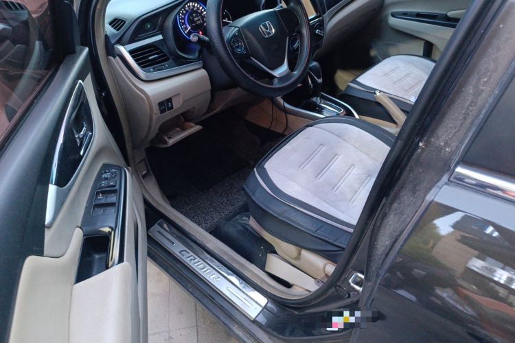 Used Honda Crider 2013 1.8L automatic luxury edition Driver Seat