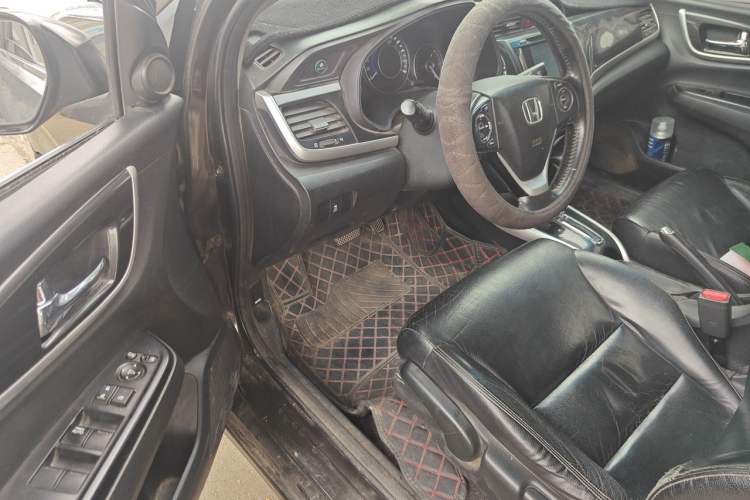 Used Honda Crider 2013 1.8L automatic flagship version Driver Seat