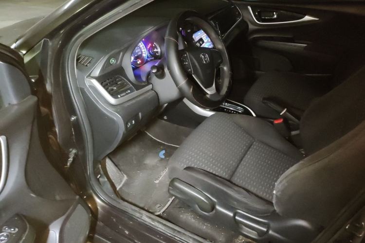 Used Honda Crider 2013 1.8L automatic luxury edition Driver Seat