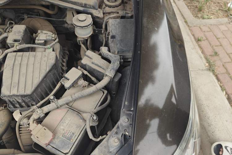 Used Honda Crider 2013 1.8L automatic flagship version Engine Bay Left