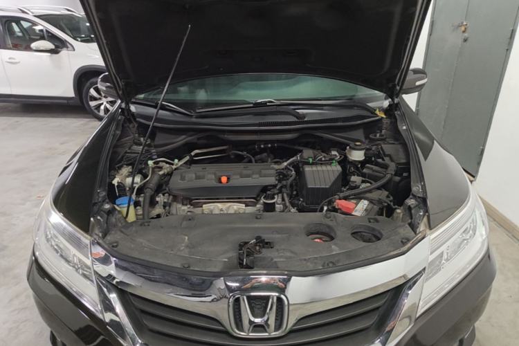 Used Honda Crider 2013 1.8L automatic luxury edition Engine Bay
