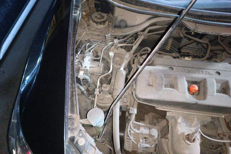 Used Honda Crider 2013 1.8L automatic luxury edition Engine Bay Right