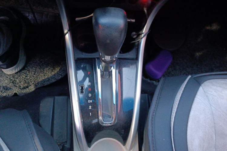 Used Honda Crider 2013 1.8L automatic luxury edition Gear Lever